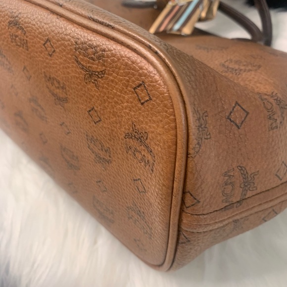 Authentic MCM Medium Tote - Picture 15 of 16